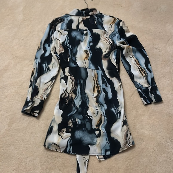 Flash sale 🔥 SHEIN Dress - Picture 2 of 3